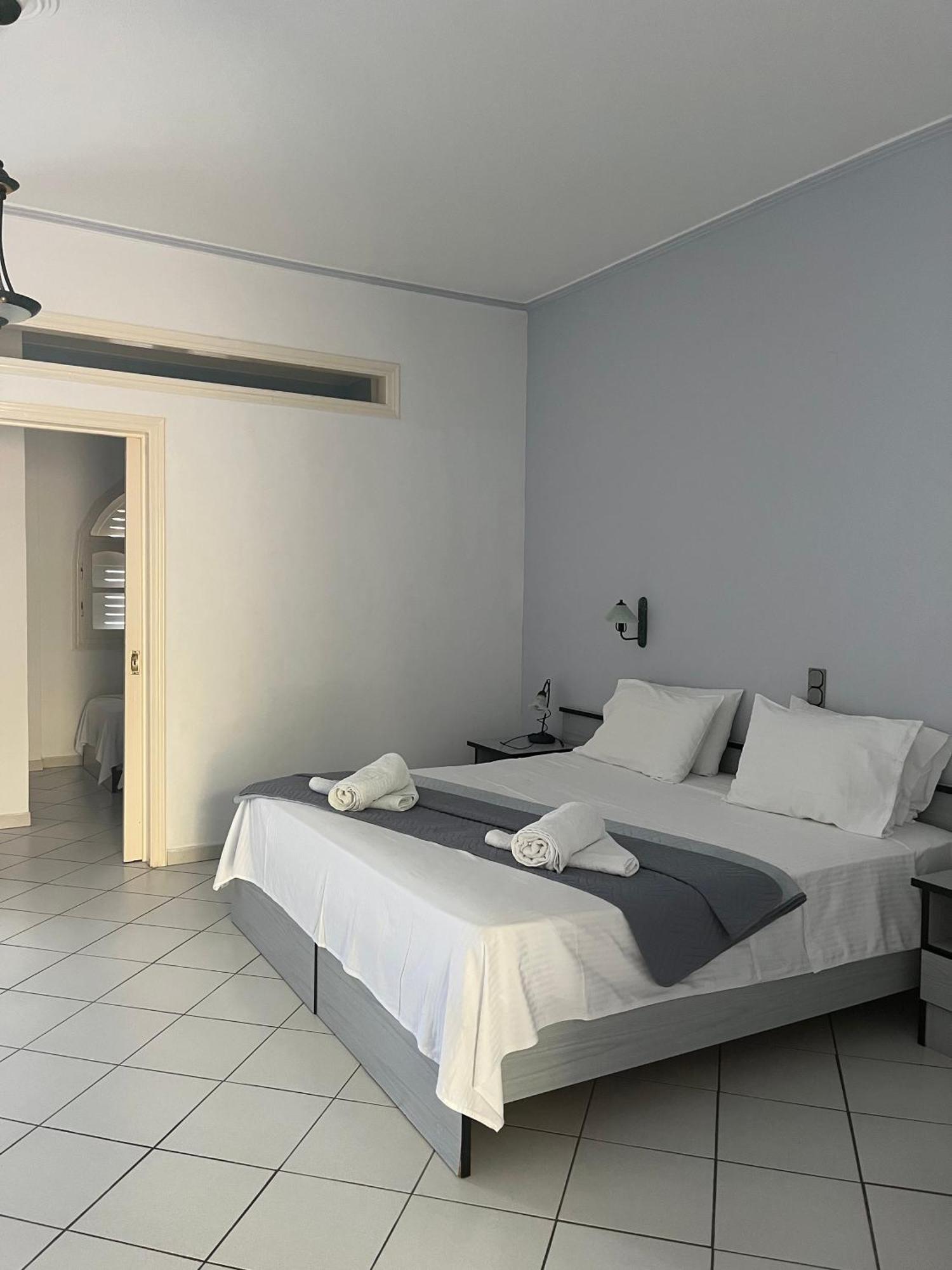 Dolphin Apartments 1 Parga Dış mekan fotoğraf