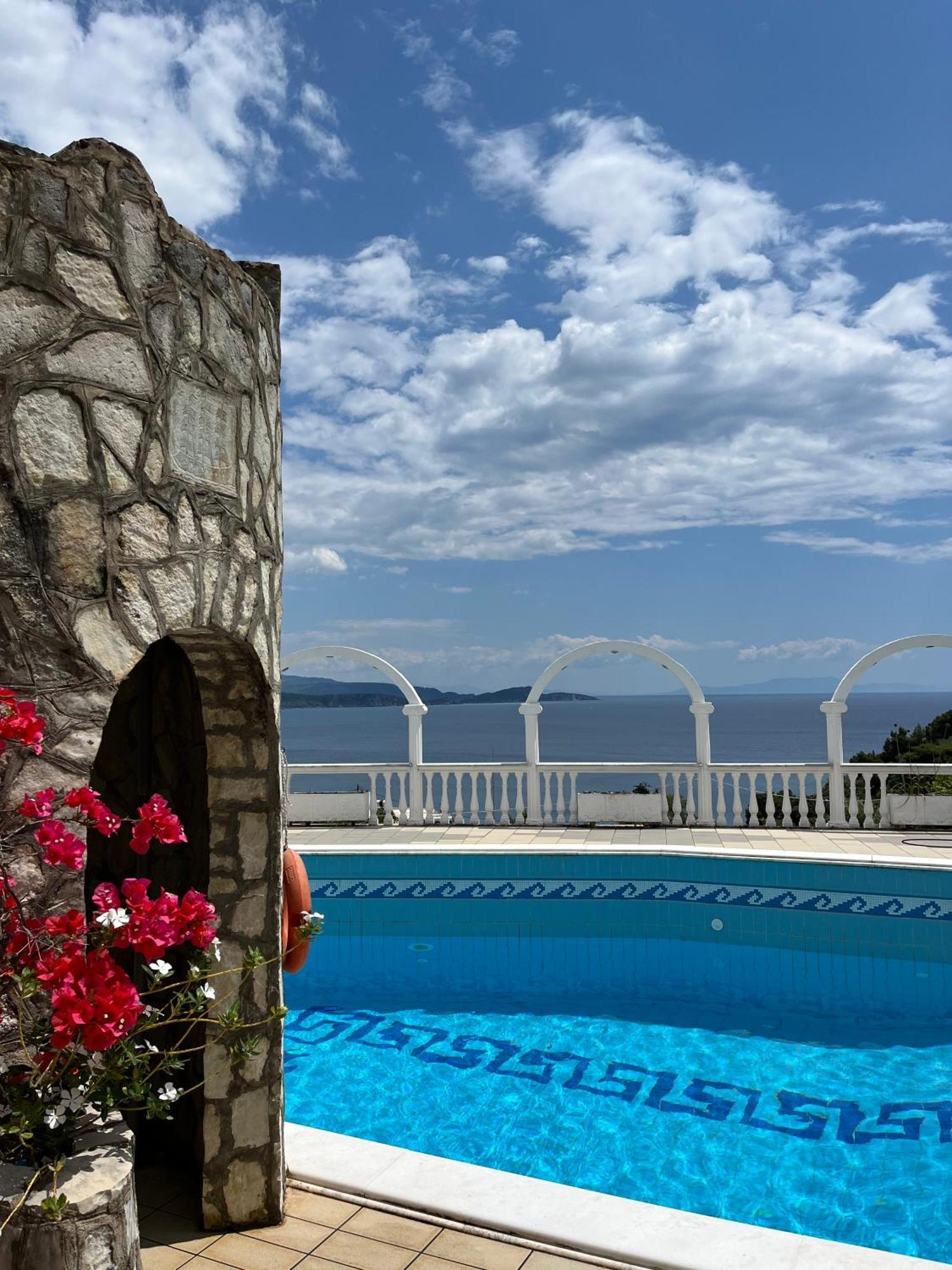 Dolphin Apartments 1 Parga Dış mekan fotoğraf