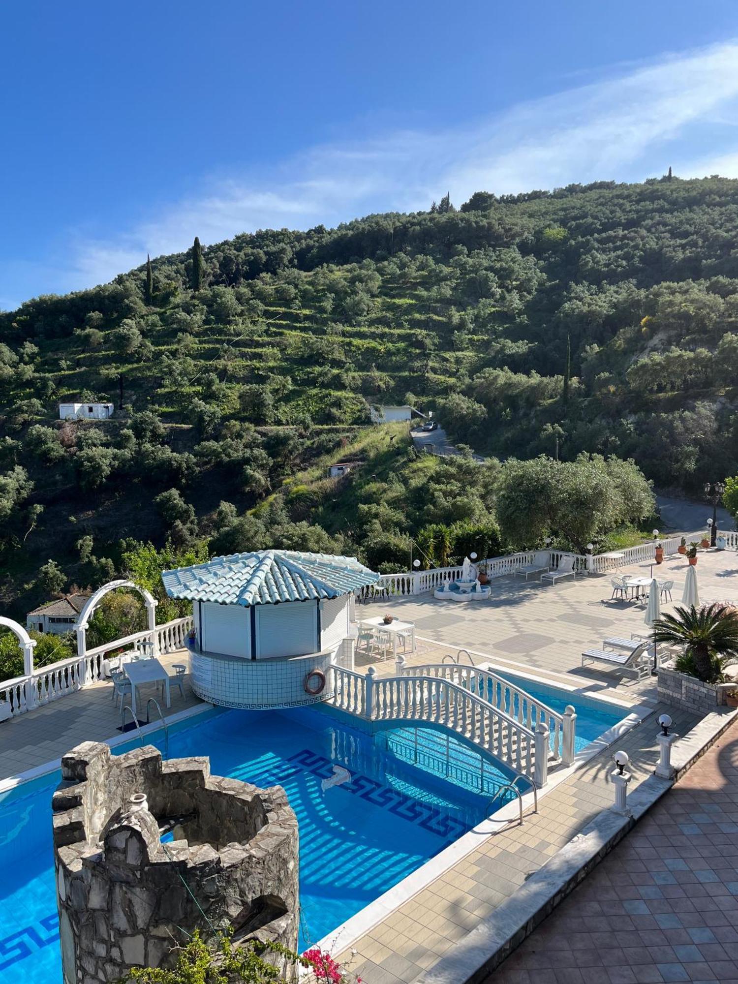 Dolphin Apartments 1 Parga Dış mekan fotoğraf