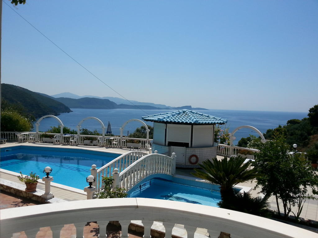 Dolphin Apartments 1 Parga Dış mekan fotoğraf