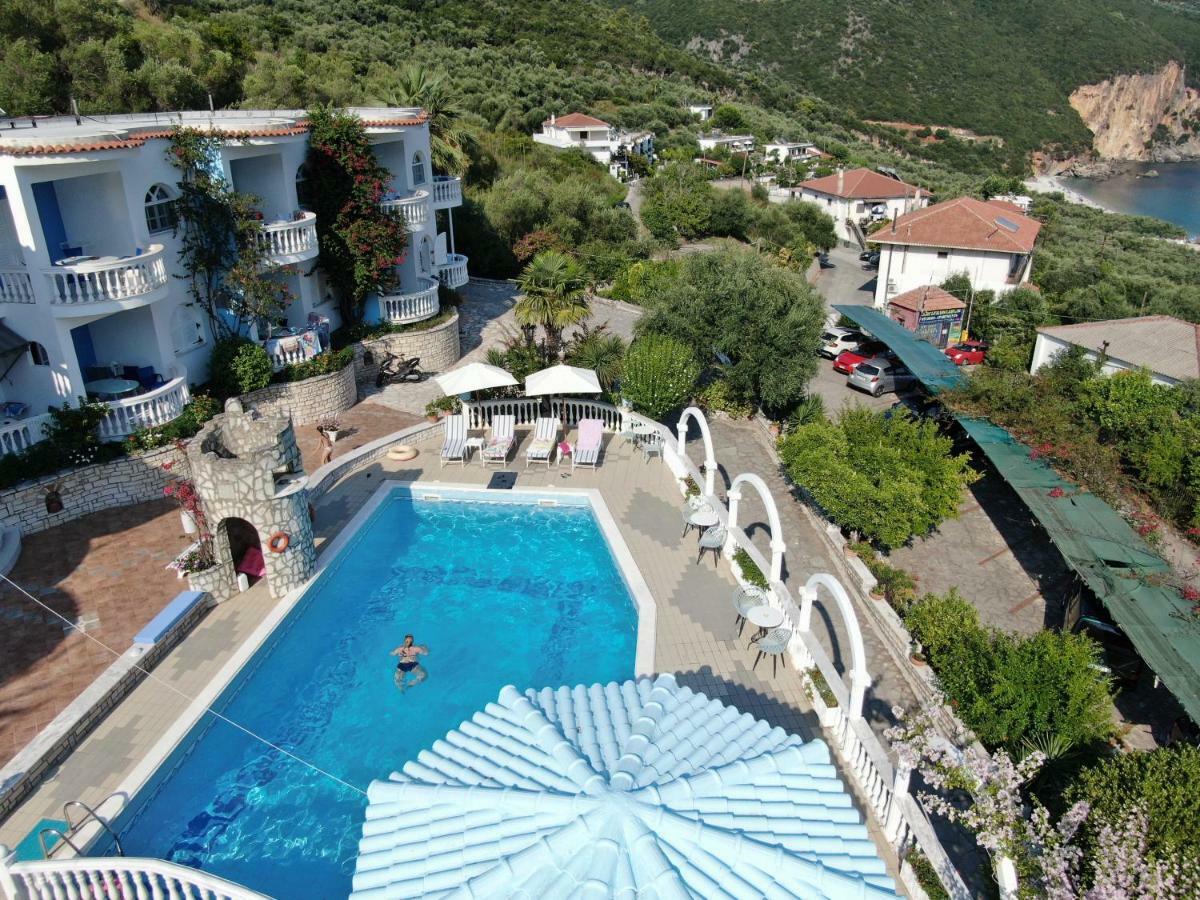 Dolphin Apartments 1 Parga Dış mekan fotoğraf